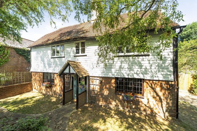 2 bed property, in Headcorn Road, £425,000