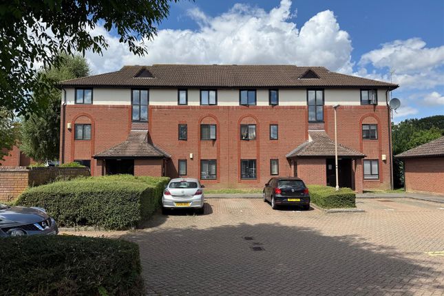 1 bed property, in Barnston Way, £230,000
