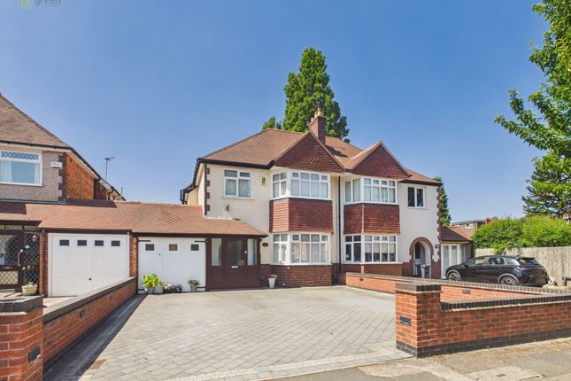 3 bed property, in Kineton Road, £450,000