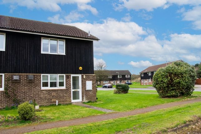 3 bed property, in Waterloo Close, £265,000