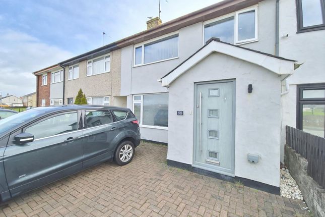 3 bed property, in Ffordd Mela, £175,000