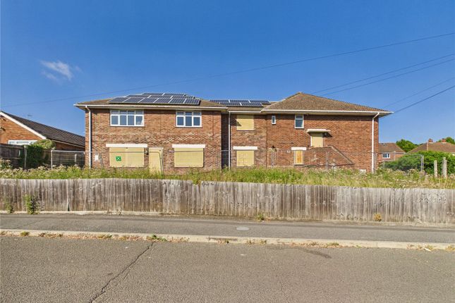 11 bed property, in Pondfield Road, £650,000