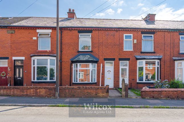2 bed property, in Booth Road, £160,000