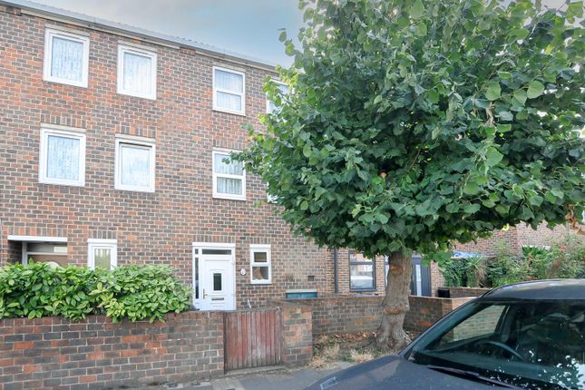 3 bed property, in Barbauld Road, £850,000