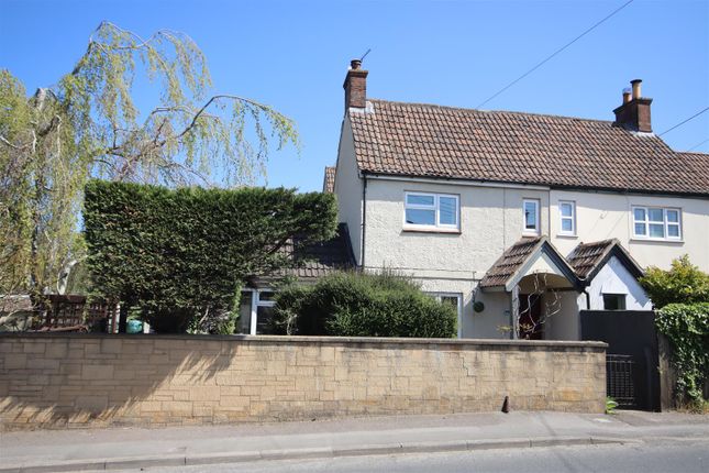 2 bed property, in Malmesbury Road, £365,000