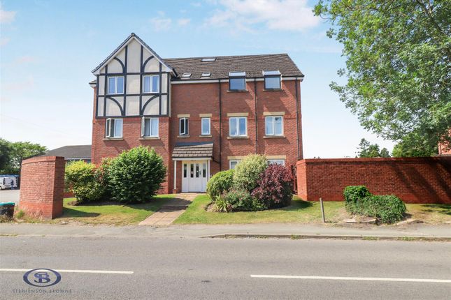 2 bed property, in Springfield Drive, £120,000