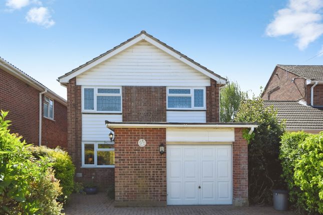 3 bed property, in Peartree Lane, £600,000