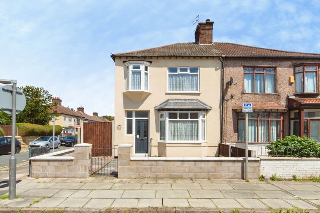 3 bed property, in Lynholme Road, £200,000