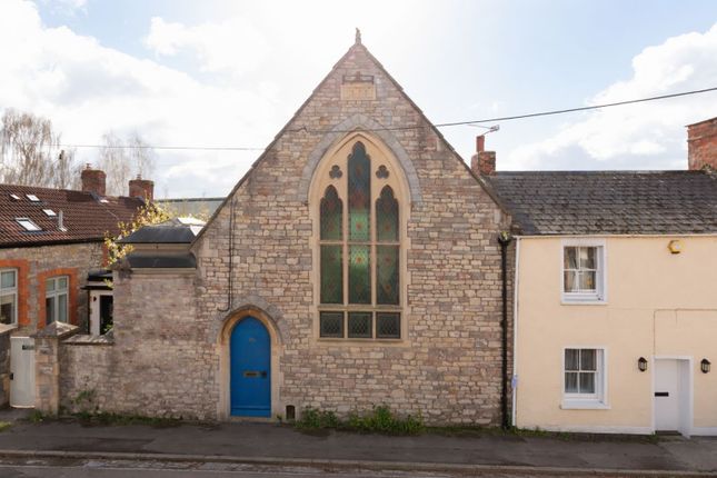 3 bed property, in The Chapel, £300,000