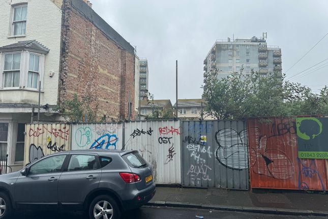 Studio, in Bellevue Road, £449,999