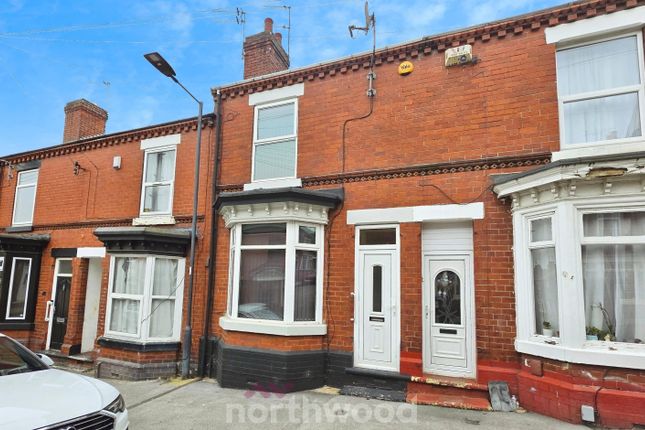 3 bed property, in Clarence Avenue, £55,000