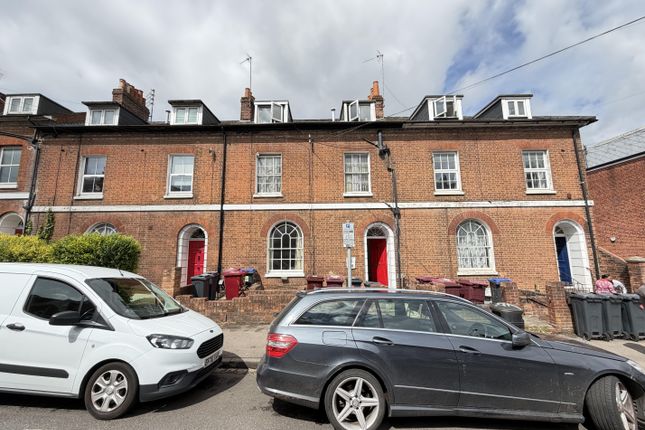 4 bed property, in 8 Russell Street, £400,000