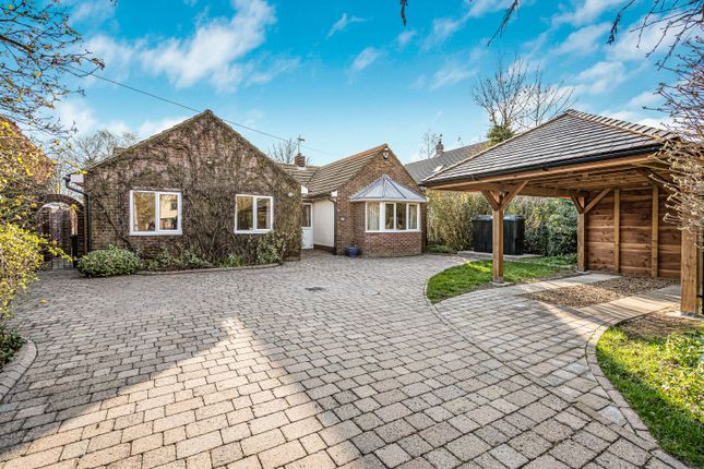 5 bed property, in Harlton Road, £750,000