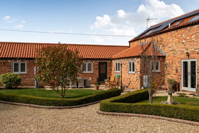 4 bed property, in Greenfield Road, £650,000