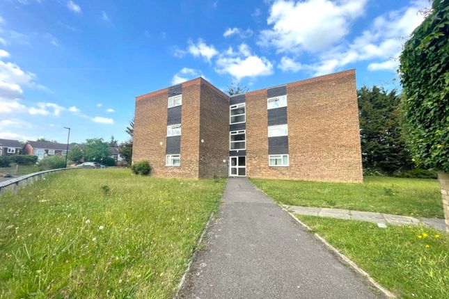 1 bed property, in Spencer Road, £249,950