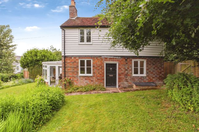 2 bed property, in North Road, £475,000
