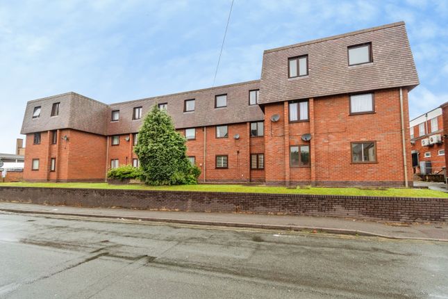 1 bed property, in Eskrett Street, £99,000