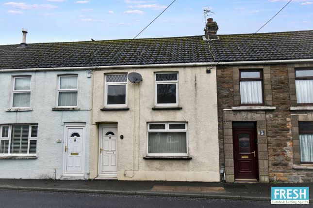 3 bed property, in Glanmor Terrace, £179,000