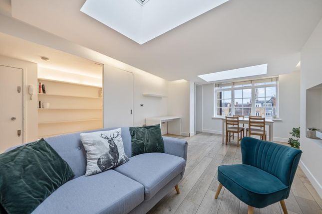 2 bed property, in Clanricarde Gardens, £925,000