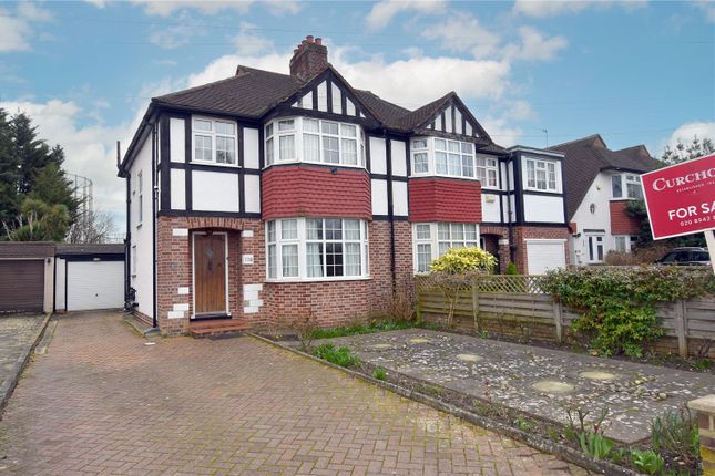 3 bed property, in Motspur Park, £695,000