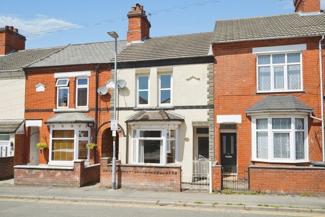 2 bed property, in Highfield Street, £115,000