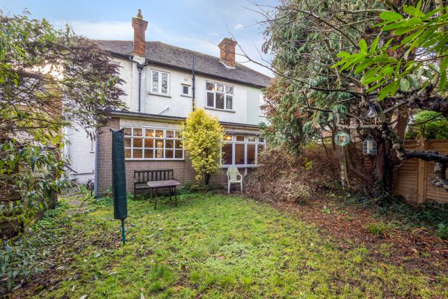 4 bed property, in Cheam, £775,000