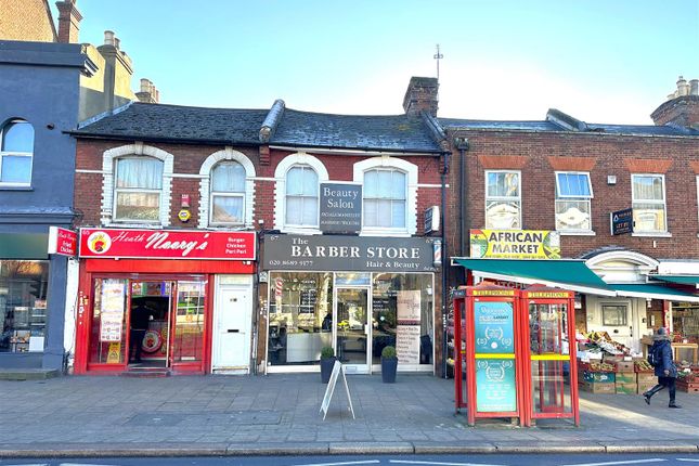 Studio, in 67 High Street, £450,000