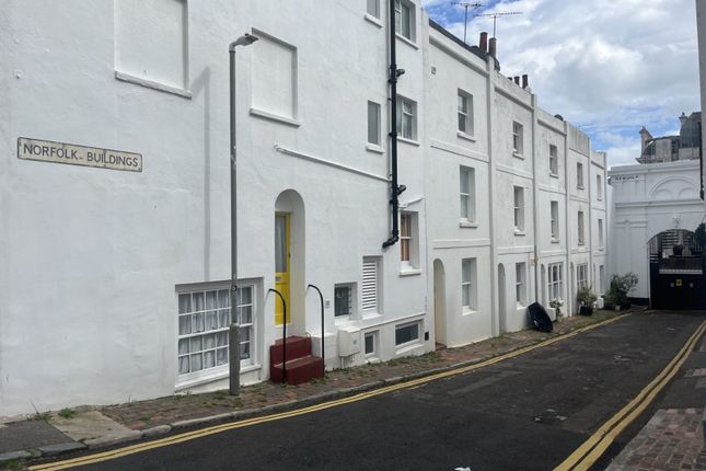 4 bed property, in Norfolk Buildings, £600,000