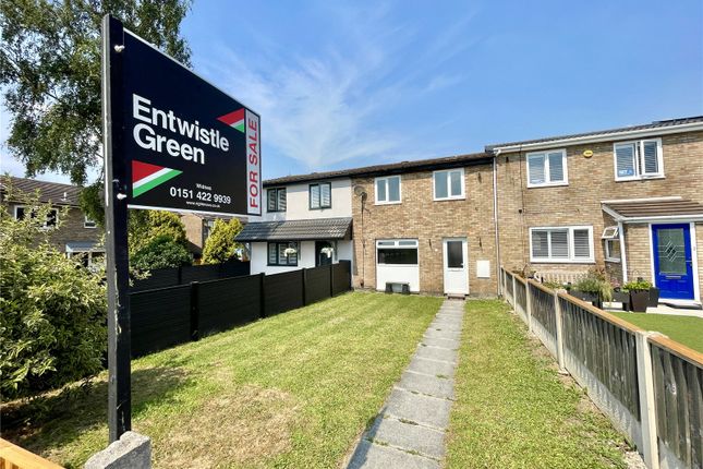 2 bed property, in Foxcote, £140,000
