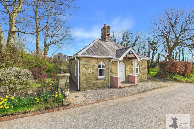 2 bed property, in Tanygroes, £289,000