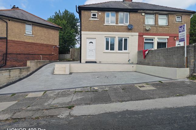 3 bed property, in Walker Drive, £175,000