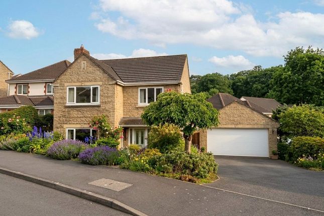 4 bed property, in Upcott Valley, £375,000