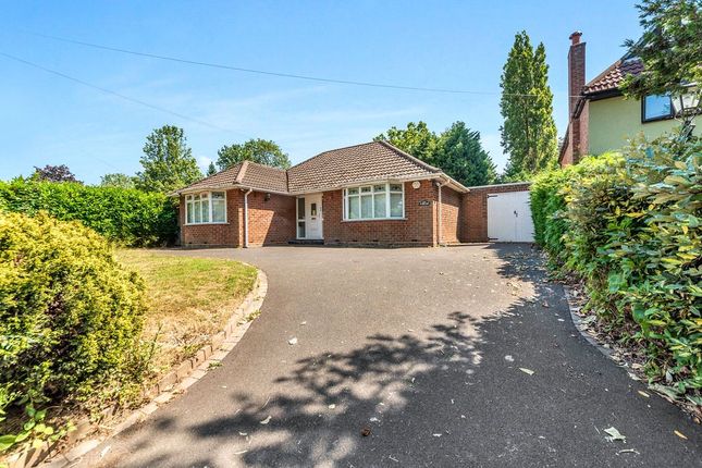 2 bed property, in Hole Lane, £485,000