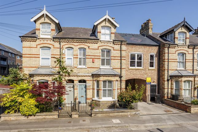 3 bed property, in Howard Street, £450,000