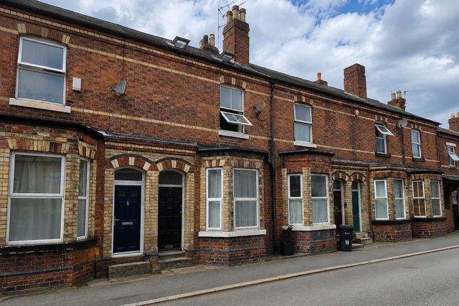 4 bed property, in Bouverie Street, £290,000