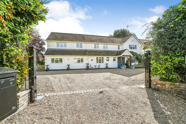 5 bed property, in High Street, £1,395,000