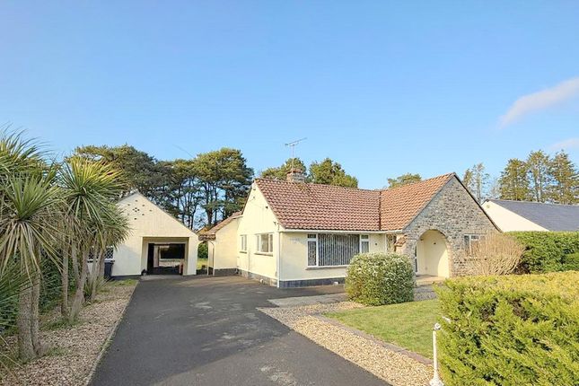 2 bed property, in Oaks Drive, £625,000