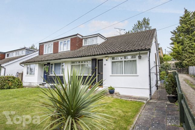 2 bed property, in Downs Road, £475,000