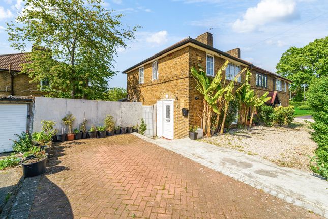 4 bed property, in Montacute Road, £500,000