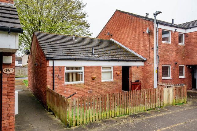 2 bed property, in Forrester Close, £70,000