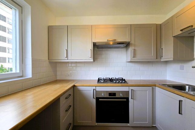 1 bed property, in Southwick Street, £485,000