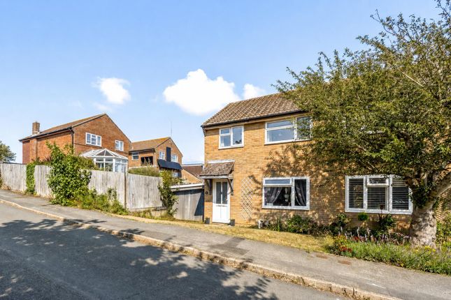 3 bed property, in Tollgate, £335,000