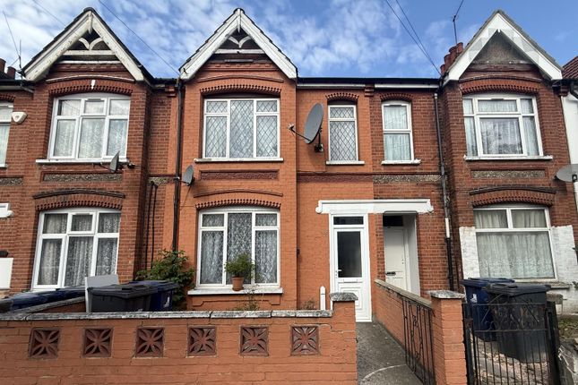 3 bed property, in Townsend Road, £499,950