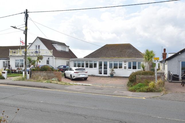 4 bed property, in The Parade, £400,000