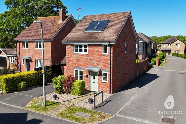 3 bed property, in Saxon Gate, £440,000