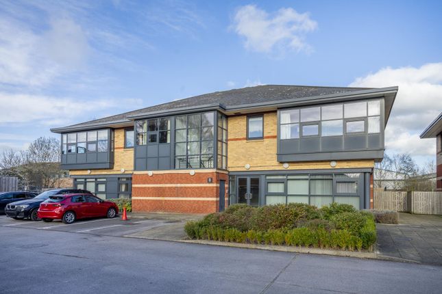 1 bed property, in Aviator Court, £155,000