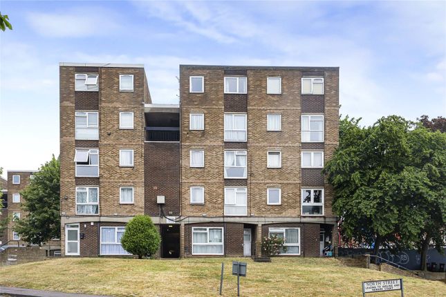 3 bed property, in North Street, £150,000