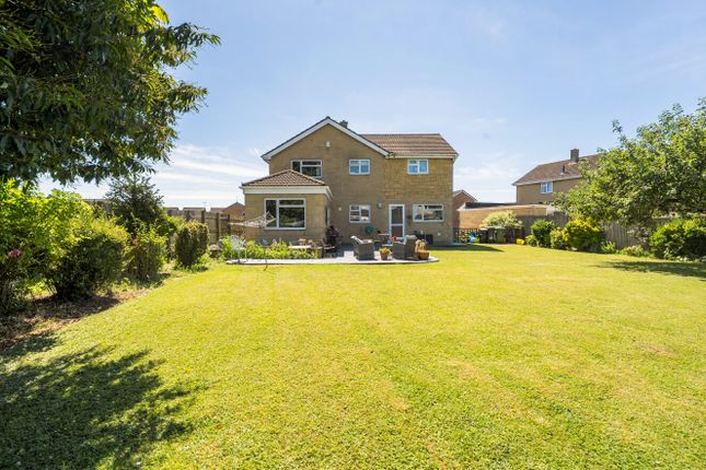 4 bed property, in Bryanston Way, £525,000