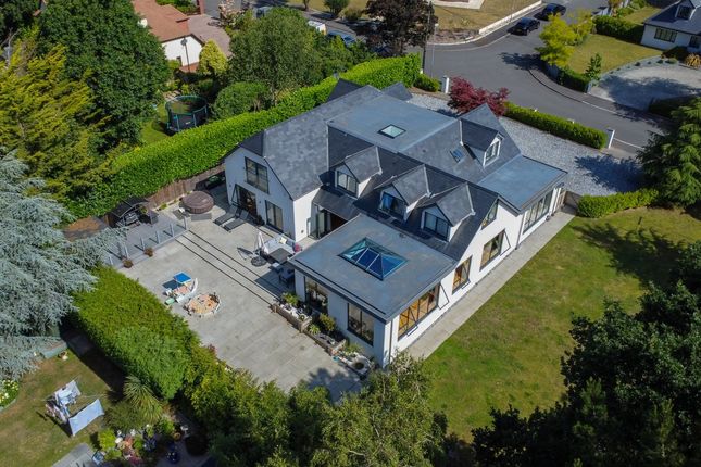 5 bed property, in Pringles Drive, £1,399,000