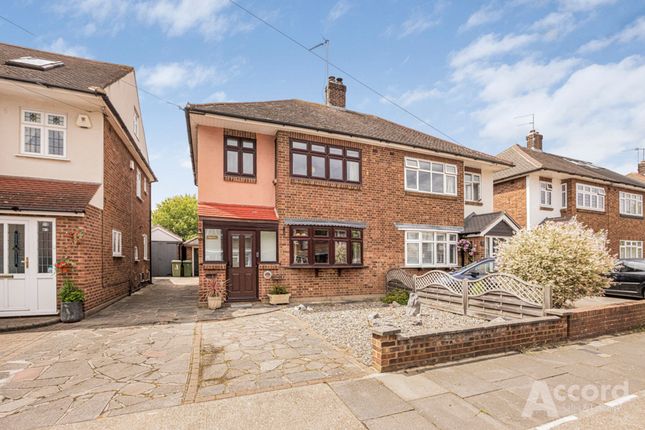 3 bed property, in Winchester Avenue, £575,000